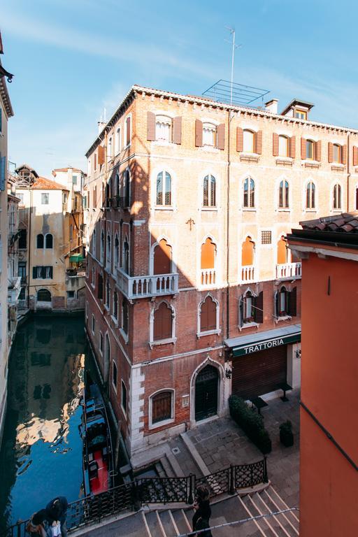 Residenza Dei Dogi Apartment Venesia Bagian luar foto