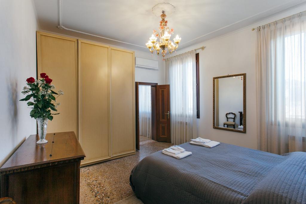 Residenza Dei Dogi Apartment Venesia Bagian luar foto